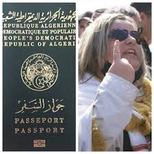 سحب جماعي بأوامر من نظام لعرايا لجوزات سفر نشطاء الحراك والمدافعين عن حقوق  الإنسان في بجاية