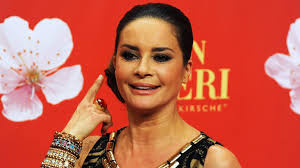 This year the hot actress nicole mieth has done the photoshoot. Gitta Saxx Und Ihr Leben Unter Dem Guru