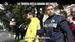 Luigi pelazza, inviato del programma le iene, ha reso omaggio a mario cerciello rega, il carabiniere ucciso a roma. Carabiniere Ucciso Confessa Ragazzo Americano Ecco Perche L Ha Accoltellato Le Iene