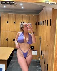 Saterra St Jean Sexy Shows Off Her Voluptuous Curves And Body In Various  Bikini Photos Collection - AZNude