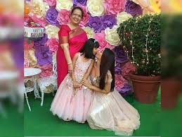 Aaradhya Bachchan S Birthday Picture With Mommy Aishwarya Rai Bachchan Is Too Cute To Miss Download a happy birthday image to celebrate your loved one.