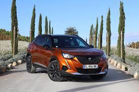 peugeot 2008 1 2 puretech 155 vs renault captur 1 3 tce 150 le french kiff salon de l auto caradisiac 2020 peugeot 2008 peugeot renault captur