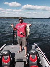 Down In Mississippi And Up To Some Pre 4th Good Brad Quirin Of Red Bud Illinois Doing A Little River Rat N Little River Fishing Tournaments Bass Fishing