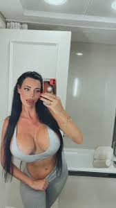 @yvonnebar2021s video Tweet