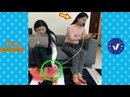 Download Funny Videos 2019 People Doing Stupid Things P11 10 Min 31 Sec In Mp3 3gp Mp4 Flv And We People Doing Stupid Things New Funny Videos Funny Gif