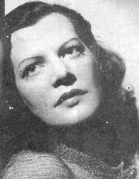 Olga Navarro's Instagram, Twitter & Facebook