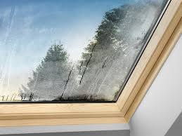 Männer und frauen normalerweise stelle arbeit mit design hauptsächlich, weil auf bewohnen ein wunderbares. Kondenswasser Am Dachfenster Was Kann Ich Tun Velux Magazin