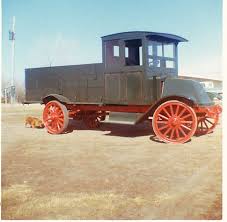 1915 International Truck Model F International Truck Vintage Trucks Classic Trucks
