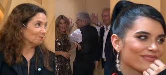 Sandra mihanovich (born april 24, 1957) is an argentine singer, musician, and composer of rock, blues, and tango rhythms. Sandra Mihanovich Descubrio El Jugado Tatuaje De Eva De Dominici Y La Mando Al Frente