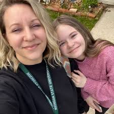 Anyone else feel like the lead-up to Christmas is the *best* part of  Christmas? Christmas Day just makes me so SAD because now it's over and  there's nothing to look forward to