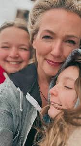 Happy International Women’s Day ♥️ Had a beautiful day with the girls (and  two pups)!