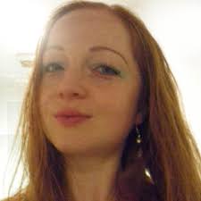 Lara Sweeney (@LaraLaraDoll)