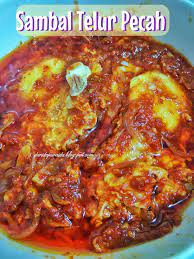 Makanan berkuah sangat sedap jika disantap dalam cuaca dingin dan dalam kondisi hangat. Dari Dapur Aida Sambal Telur Pecah