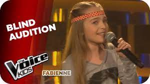 Técnicos soltam a voz em musicais e cantam com finalistas. Jackson 5 I Want You Back Fabienne The Voice Kids 2013 Blind Auditions Sat 1 Youtube