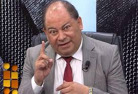 CARLOS ROMERO DA LA LISTA DE POLICIAS QUE ORGANIZARON EL MOTIN My Edwin  Morales Rosas My. Marco Antonio Alcocer My Wilson Flores Cap. Hernan  Vázquez Cap. Daniel Capriles Cap. Jose Vargas Cap.