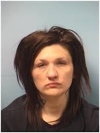 Taylor Knutson's Instagram, Twitter & Facebook