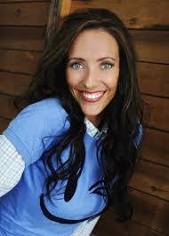 Abigail Ray's Instagram, Twitter & Facebook