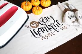 See more ideas about thanksgiving table runner, quilted table runners, table runner pattern. Thanksgiving Thankful Table Runner Table Runners Home Kitchen Rapidinfrastruktur Com