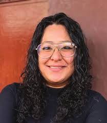 Communicator 7.23.indd