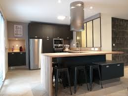 Comme vous avez pu le constater en parcourant les photos d'inspiration, les façades noires se marient facilement avec de nombreuse finition de plan de travail : Cuisine Noire Et Bois Une Association De Couleurs Reussie Arthur Bonnet