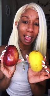 They know they wrong for calling it a honey mango 🥴