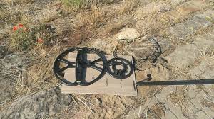 The bounty hunter discovery 3300 is a great metal detector for both the beginner and experienced treasure hunter. Bounty Hunter Discovery 3300 Metalldetektor Cors Fire Spule Test Sondeln Youtube