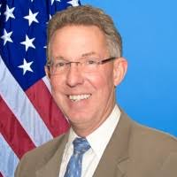 300+ perfiles de «Dr Randall»