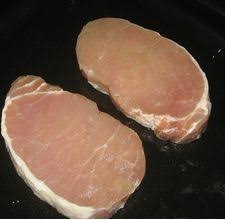 Turn on the saute setting and brown on both sides. Pork Chops Made With Lipton Onion Soup Mix Ehow Lipton Onion Soup Mix Pan Fried Pork Chops Butterfly Pork Chop Recipes
