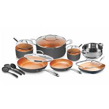 The two pans have certain similarities. Gotham Steel 15 Piece Pots And Pans Set Cookware Set With Nonstick Ceramic Coating Includes Fry Pans Saucepans Stock Pots And Utensils As Seen On Tv Walmart Canada