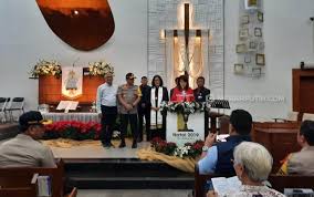 Umumnya, di dalam kata pengantar ini penulis mengucapkan rasa syukur dan terima kasih kepada pihak yang telah membantunya menyelesaikan karya tersebut. Kapolda Tinjau Ibadah Natal Di Gki Kebayoran Baru Merahputih