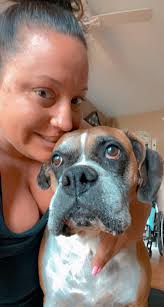 Who's ready for a road trip with this cutie? 🐶🚙