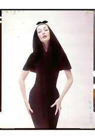 85 anni e non sentirli, calcando le passerelle più famose del mondo! Dovima Carmen Dell Orefice Twiggy Jean Shrimpton