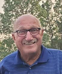 Wanda Hollinger's Instagram, Twitter & Facebook