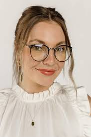 Can't choose between dark chocolate and white chocolate? 🤔 Then these  tortoise beauties are the perfect treat for you! 😍 Vincent Chase Tortoise  Full Rim Cateye priced at INR 1500. 🔎131458 . . . #