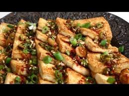 Pan Fried Tofu With Spicy Sauce Dububuchim Yangnyeomjang Korean Side Dishes Pan Fried Tofu Vegan Korean Food