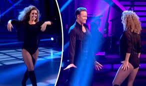 Bbc.in/1hjn4f4 louise redknapp and kevin clifton paso doble to 'explosive' by bond #strictly #bbcstrictly #strictlycomedancing. Strictly Come Dancing 2016 Judges Accused Of Sabotaging Louise Rednapp Tv Radio Showbiz Tv Express Co Uk