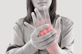 Articulación mano con dolor