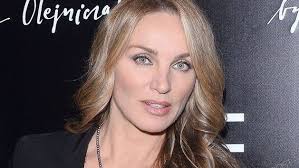 Żony Hollywood": Eva Rich na imprezę szykuje się zupełnie inaczej niż  większość gwiazd [wideo]