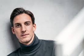 Ich drücke dir fest die daumen, greg :) das ist so schön, dass du hier so viel schreibst, videos und fotos uploadest. Gregor Schlierenzauer Interview Wieder Ganz Nach Oben
