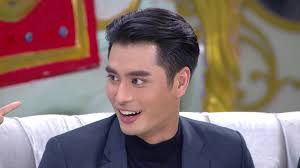 Ku tatap wajahnya sekilas, lalu beralih menatap jendela kamar yang mulai basah terkena percikan air hujan. Ch3 Bpoop Phaeh Saniwaat Broadcast Thai Pope Thanawat Bella Ranee Page 237 Afn Asianfuse Network