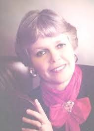 Carolyn Lantz's Instagram, Twitter & Facebook