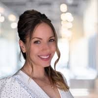 Lisa Debosky's Instagram, Twitter & Facebook