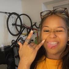 Sasha Toledo's Instagram, Twitter & Facebook