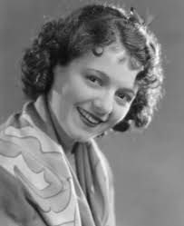 West coast Earl Carroll girls Fran Shore (1923-2015) and June Ealey  (1921-2007), circa 1942 ✨ #franshore #juneealey #1940s #1942 #earlcarroll  #earlcarrollgirl #earlcarrollgirls #thelifeofashowgirl #showgirls  #chorusgirls #chorines #starlet #starlets ...