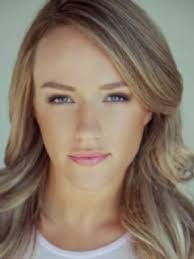 Alyson Walker's Instagram, Twitter & Facebook