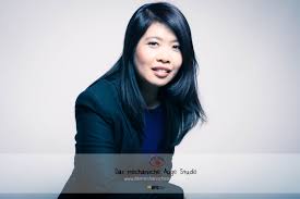 dasmechanischeauge fotostudio pempelfort dusseldorf fotografie nikonprofessionals portrait bewerbungsfotos bus bewerbungsfoto bewerbung foto fotograf