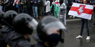 Des manifestations ont éclaté en biélorussie à l'issue de la présidentielle. Bielorussie Des Milliers De Personnes Protestent Contre Le President Loukachenko