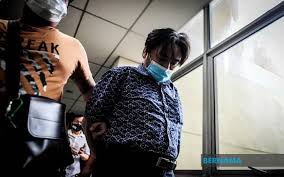 If you want to learn pemegang jawatan in english, you will find the translation here, along with other translations from malay to english. Bernama Cabul Oku Paderi Bisu Pekak Warga Korea Dihadapkan Ke Mahkamah