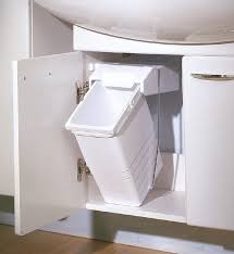This compact 5 litre compost bin from kitchencraft is designed to help conscious homeowners collect their food waste without having to compromise on hygiene or odour control. Waste Bin 8 Litre Capacity Kitchen Waste Bins Maxisale Com Au