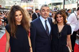 Rowan Atkinson Mr Bean With His Wife And Daughter Rowan Atkinson Daughter Mr Bean Top Funny Videos Check out some photos of bean. rowan atkinson mr bean with his wife